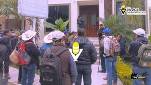 Habitantes de Chicontepec exigen reubicación de potes de CFE