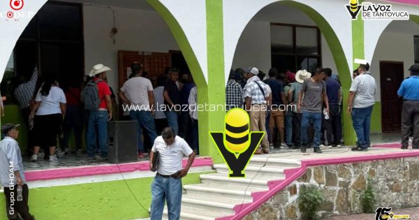 Toman presidencia de Chiconamel y llaman “mentirosa” a la alcaldesa