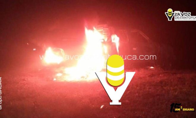Camioneta queda reducida a cenizas tras incendio