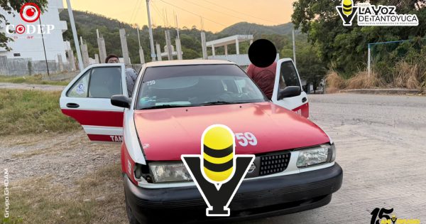 Choque entre motociclista y taxi deja solo daños materiales en Tantoyuca