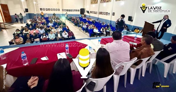 Alcalde de Tantoyuca se reúne con autoridades educativas