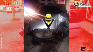 Accidente vehicular deja un joven lesionado y daños a infraestructura en Tempoal
