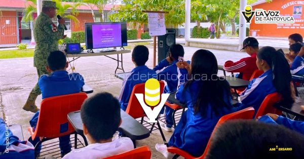 Ejército Mexicano imparte plática preventiva en telesecundaria de Tantoyuca