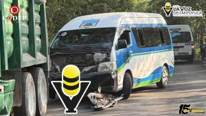 Combi del transporte público choca por alcance en la Álamo - Tamazunchale