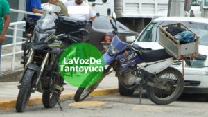 Choque de motos deja solo daños materiales 