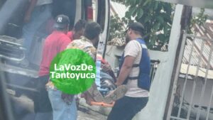 Auxilian a albañil tras accidente 