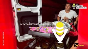 Auxilian a mujer de la tercera edad tras presentar complicaciones de salud