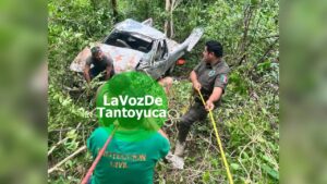 Fallece conductor al caer en un barranco de más de 200 metros