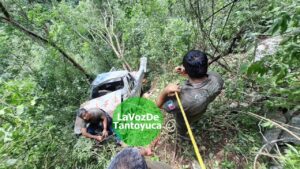 Fallece conductor al caer en un barranco de más de 200 metros