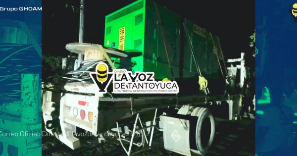 Vecinos retienen camioneta que transportaba generador de luz