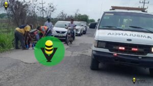 Auxilian a hombre tras derrape de moto en El Higo 