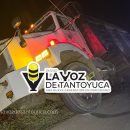 Camión a punto estuvo de volcar en carretera federal