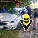 Automóvil sale de la carretera y vuelca en el tramo Alazán-Canoas, en Tepetzintla