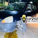 Vehículo averiado bloquea calle en la Ruiz Cortines