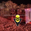 Vuelca autobús Futura en la carretera González-Llera